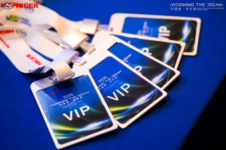 HIGER Creating a Branded Business Reception Experience for a Dealer Conference project image 7
